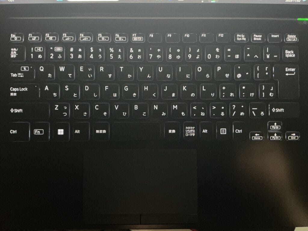 ノートパソコンのキーボード